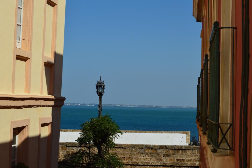 Apartamento El Baluarte كاديز المظهر الخارجي الصورة