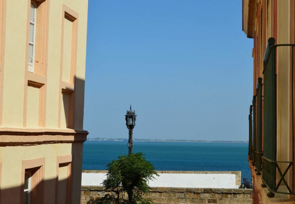Apartamento El Baluarte كاديز المظهر الخارجي الصورة